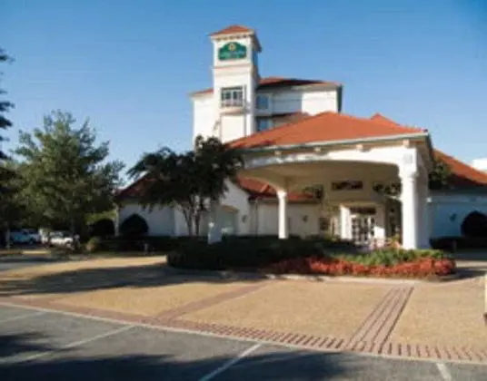 La Quinta Inn & Suites Atlanta Paces Ferry/Vinings