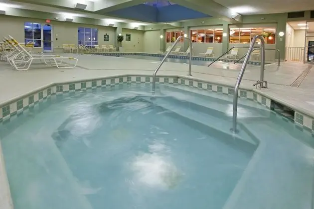 La Quinta Inn & Suites Bannockburn-Deerfield - Spa