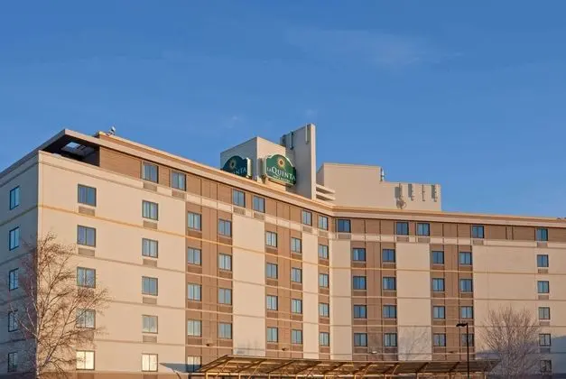 La Quinta Inn & Suites Boston Somerville - Dış Mekan