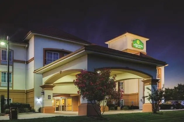 La Quinta Inn & Suites Brandon Jackson Airport