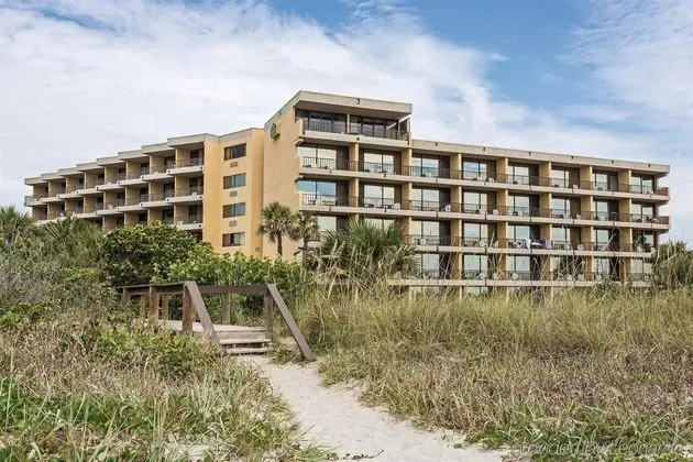 La Quinta Inn & Suites Cocoa Beach - Oceanfront