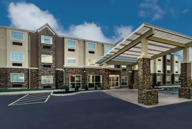 La Quinta Inn & Suites Collinsville