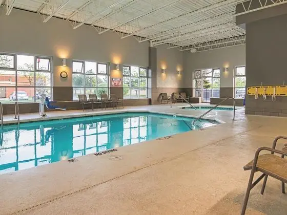 La Quinta Inn & Suites Detroit-Utica