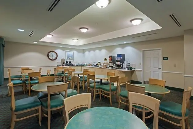 La Quinta Inn & Suites  Fort Myers Airport