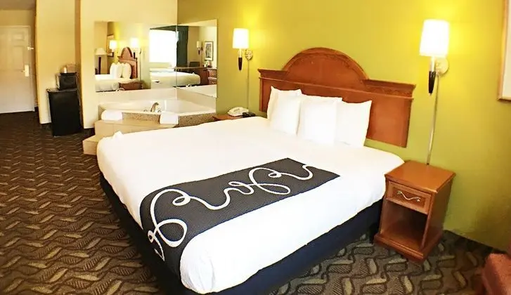 La Quinta Inn & Suites Fort Smith