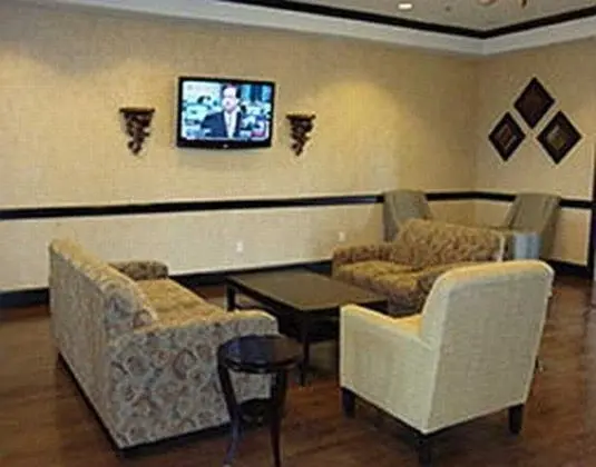 La Quinta Inn & Suites Fort Worth Lake Worth