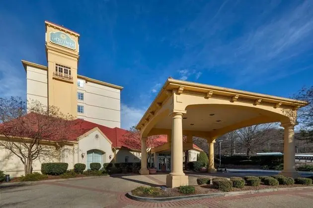 La Quinta Inn & Suites Greenville Haywood - Dış Mekan