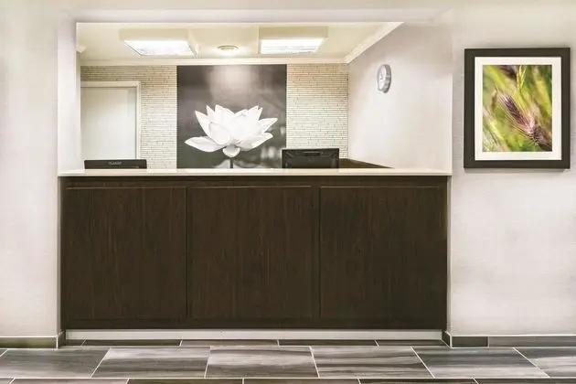 La Quinta Inn & Suites Houston Baytown East