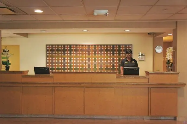 La Quinta Inn & Suites Houston Bush IAH South