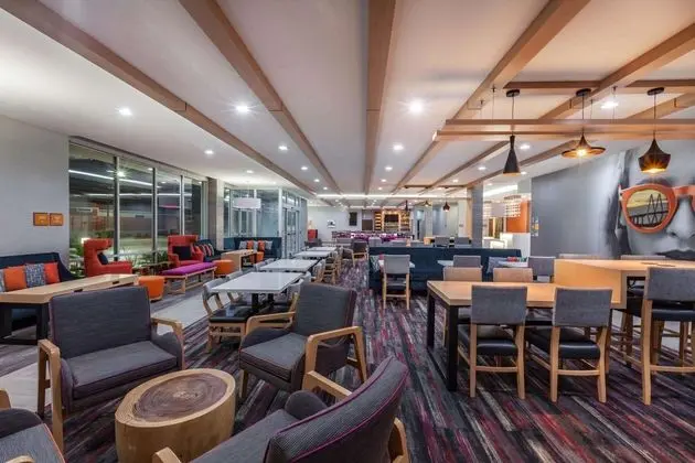 La Quinta Inn & Suites Houston East Sheldon Road