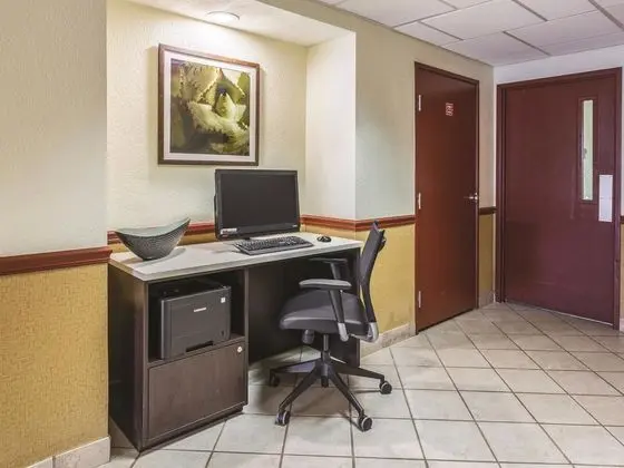 La Quinta Inn & Suites Jacksonville Mandarin