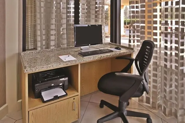 La Quinta Inn & Suites Kingsport Tri-Cities Airport