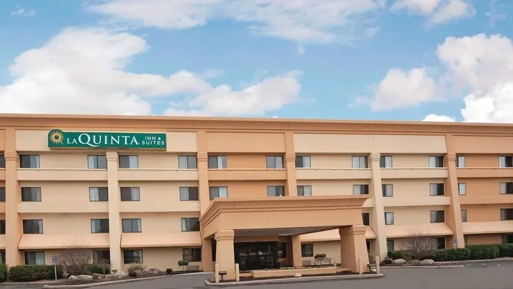 La Quinta Inn & Suites Mansfield