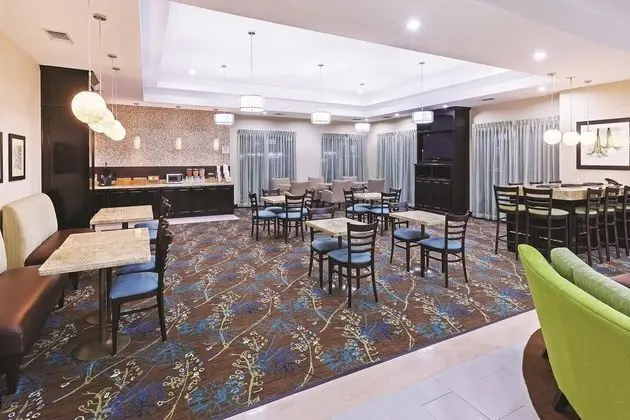 La Quinta Inn & Suites Marshall