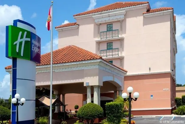 LA QUINTA INN SUITES MELBOURNE PALM BAY