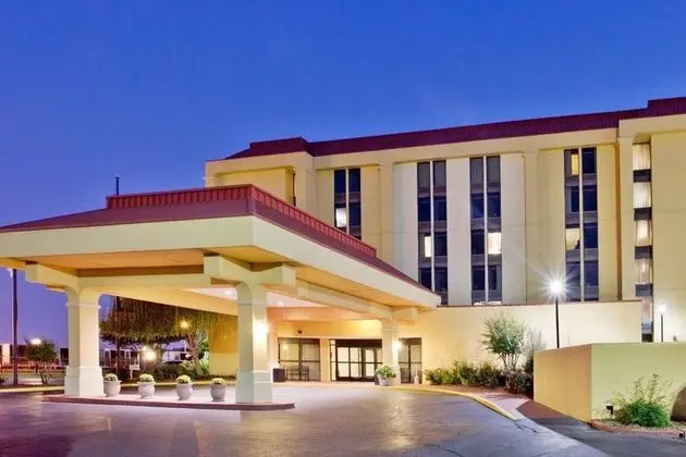 La Quinta Inn & Suites Memphis Airport - Graceland