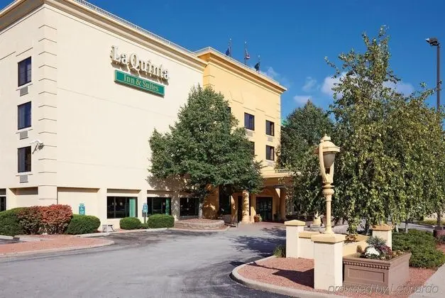 La Quinta Inn & Suites Milwaukee Bayshore Area