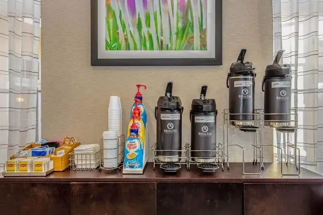 La Quinta Inn & Suites Orlando Airport North - Lobi