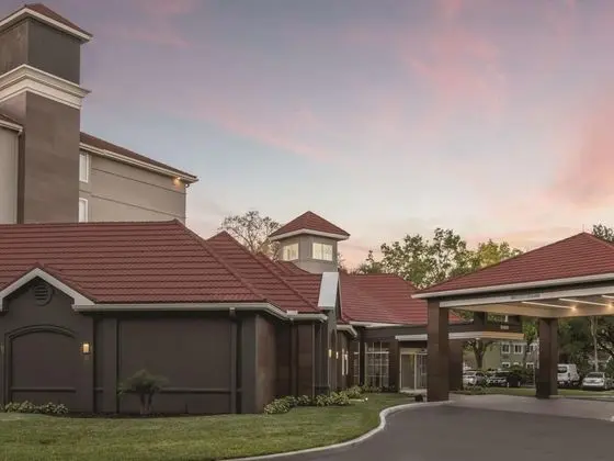 La Quinta Inn & Suites Orlando Lake Mary