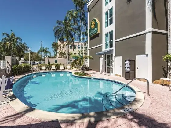 La Quinta Inn & Suites Plantation at Southwest 6th Street