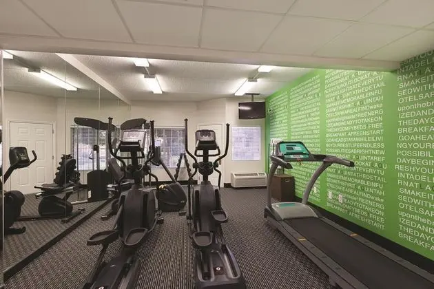 La Quinta Inn & Suites Raleigh - Durham Airport - Genel