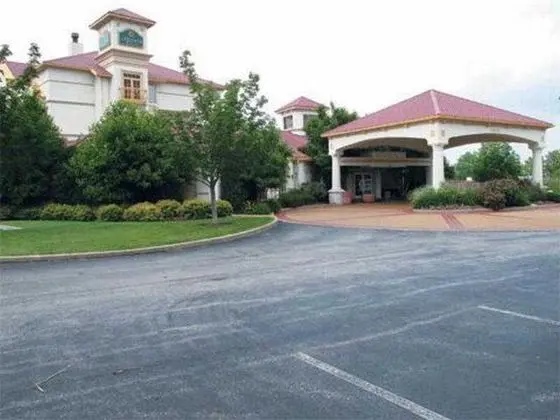 La Quinta Inn & Suites St Louis / Westport