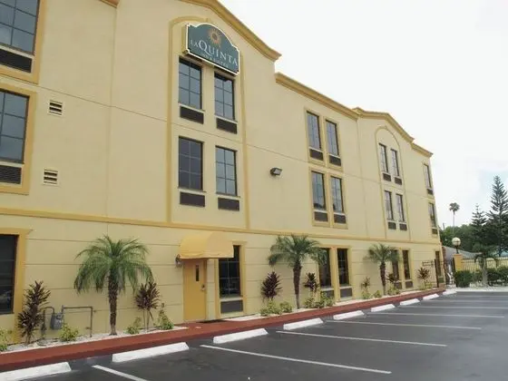 La Quinta Inn & Suites St Pete Northeast
