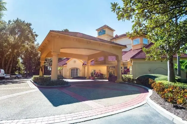 La Quinta Inn & Suites Tampa Brandon Regency Park - Dış Mekan