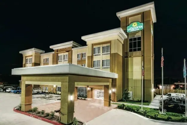 La Quinta Inn & Suites Victoria - South