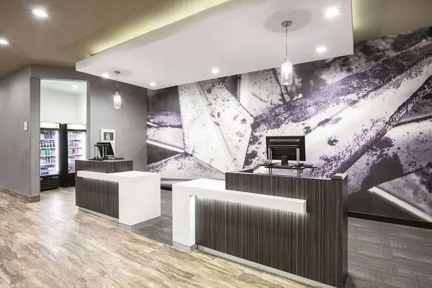 La Quinta Inn & Suites by Wyndham Amarillo Airport - Lobi