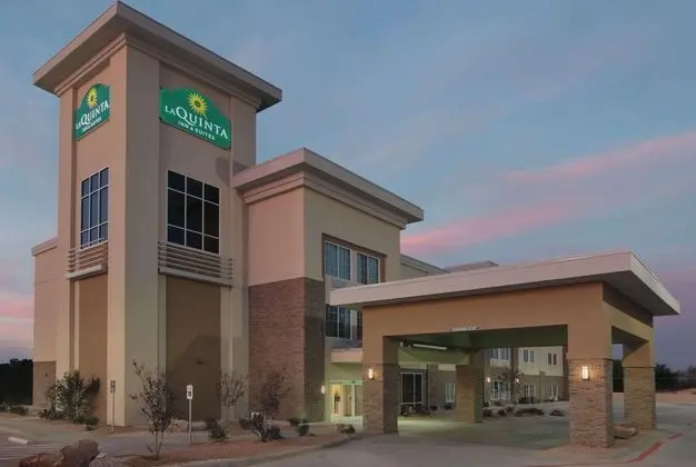 LA QUINTA INN SUITES BY WYNDHAM ANDREWS