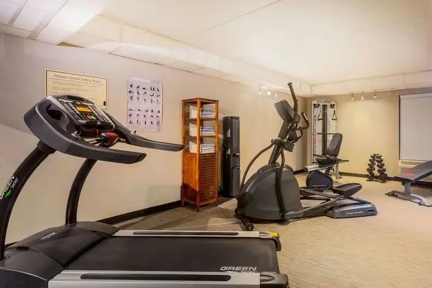 La Quinta Inn & Suites by Wyndham Charlotte Airport North - Fitness