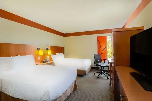 La Quinta Inn & Suites by Wyndham Charlotte Airport North - Oda