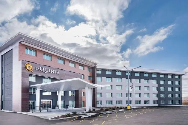 La Quinta Inn & Suites by Wyndham Chicago O'Hare-Rosemont - Dış Mekan