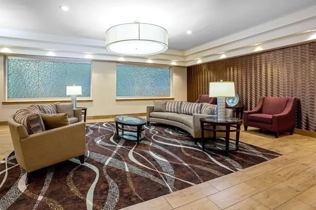 La Quinta Inn & Suites by Wyndham Coeur d`Alene - Lobi