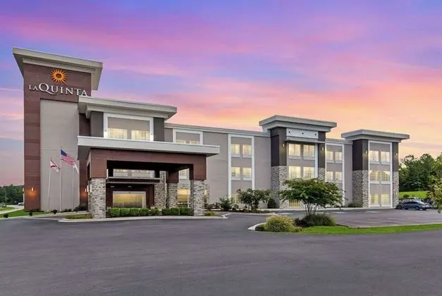 La Quinta Inn & Suites by Wyndham Cullman - Öne Çıkan Resim