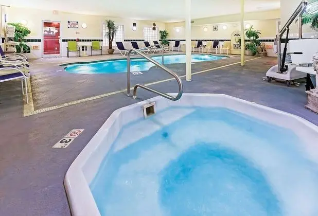 La Quinta Inn & Suites by Wyndham Dalhart - Havuz