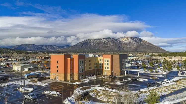 La Quinta Inn & Suites by Wyndham Flagstaff East I-40