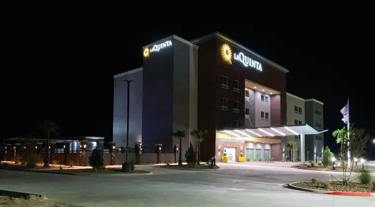La Quinta Inn & Suites by Wyndham Fort Stockton Northeast - Dış Mekan