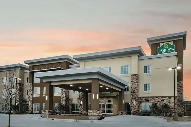 La Quinta Inn & Suites by Wyndham Fort Worth West - I-30 - Dış Mekan