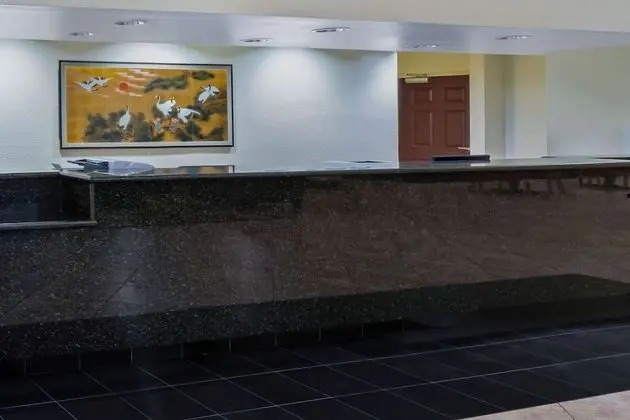 La Quinta Inn & Suites by Wyndham Ft. Pierce - Lobi