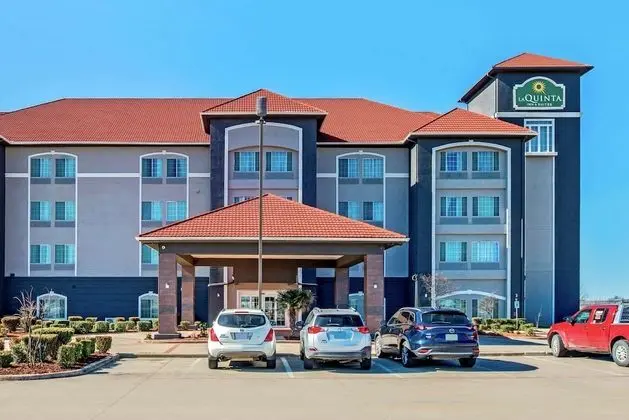 La Quinta Inn & Suites by Wyndham Gainesville - Dış Mekan