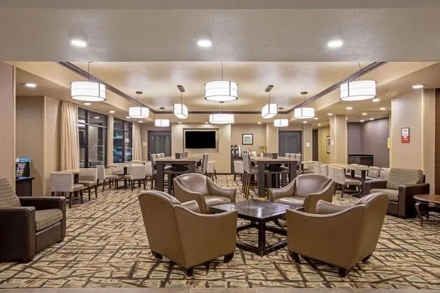La Quinta Inn & Suites by Wyndham Gillette - Lobi