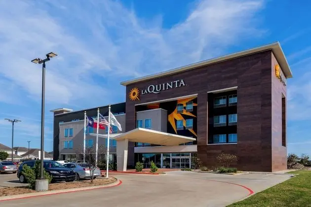 LA QUINTA INN SUITES BY WYNDHAM HOUSTON CYPRESS