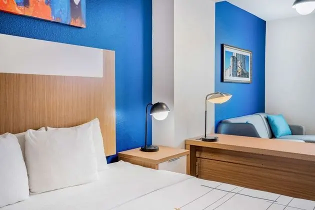 LA QUINTA INN SUITES BY WYNDHAM KATY