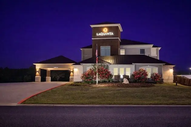 La Quinta Inn & Suites by Wyndham Kerrville - Öne Çıkan Resim