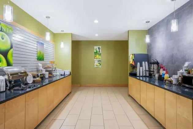 LA QUINTA INN SUITES BY WYNDHAM LITTLE ROCK WEST