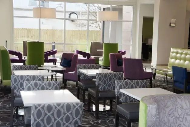 LA QUINTA INN SUITES BY WYNDHAM MOBILE