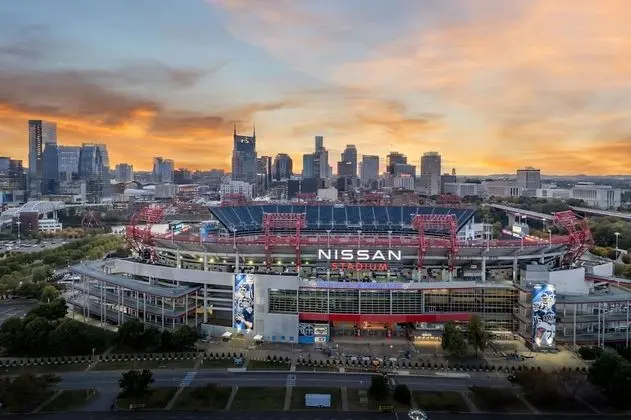 La Quinta Inn & Suites by Wyndham Nashville Downtown / Stadium - Dış Mekan