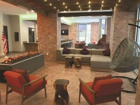 La Quinta Inn & Suites by Wyndham New Orleans Downtown - Lobi